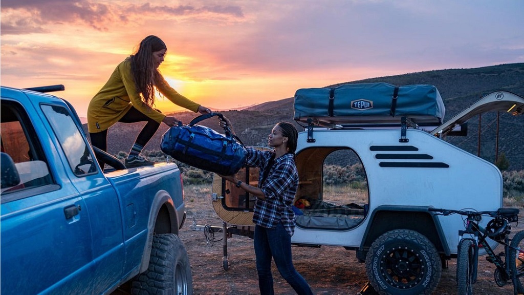 Can I work remotely while on a vanlife trip